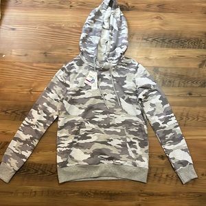 NWT grey camo cropped hoodie
